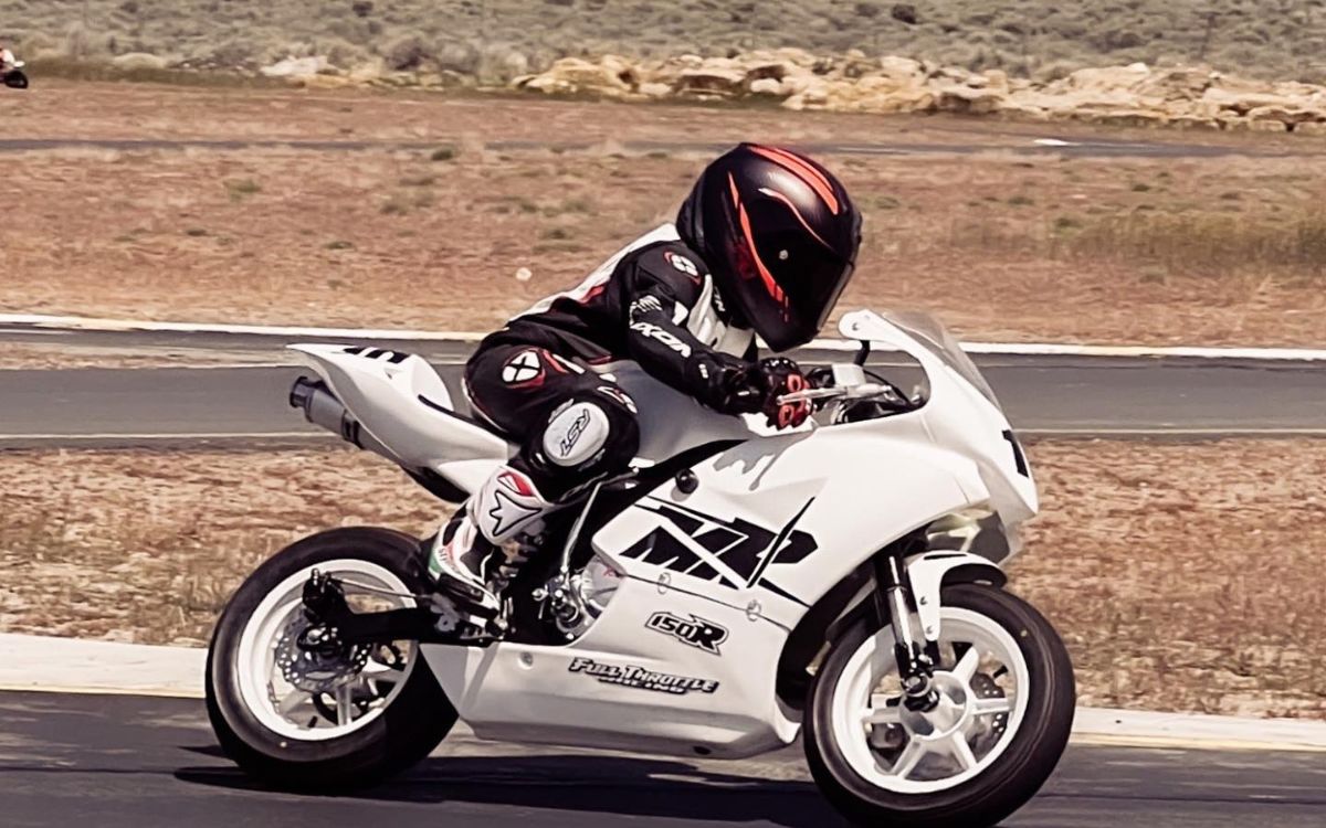 ¿Es la Mini GP la escuela donde nace la precisión en el asfalto?